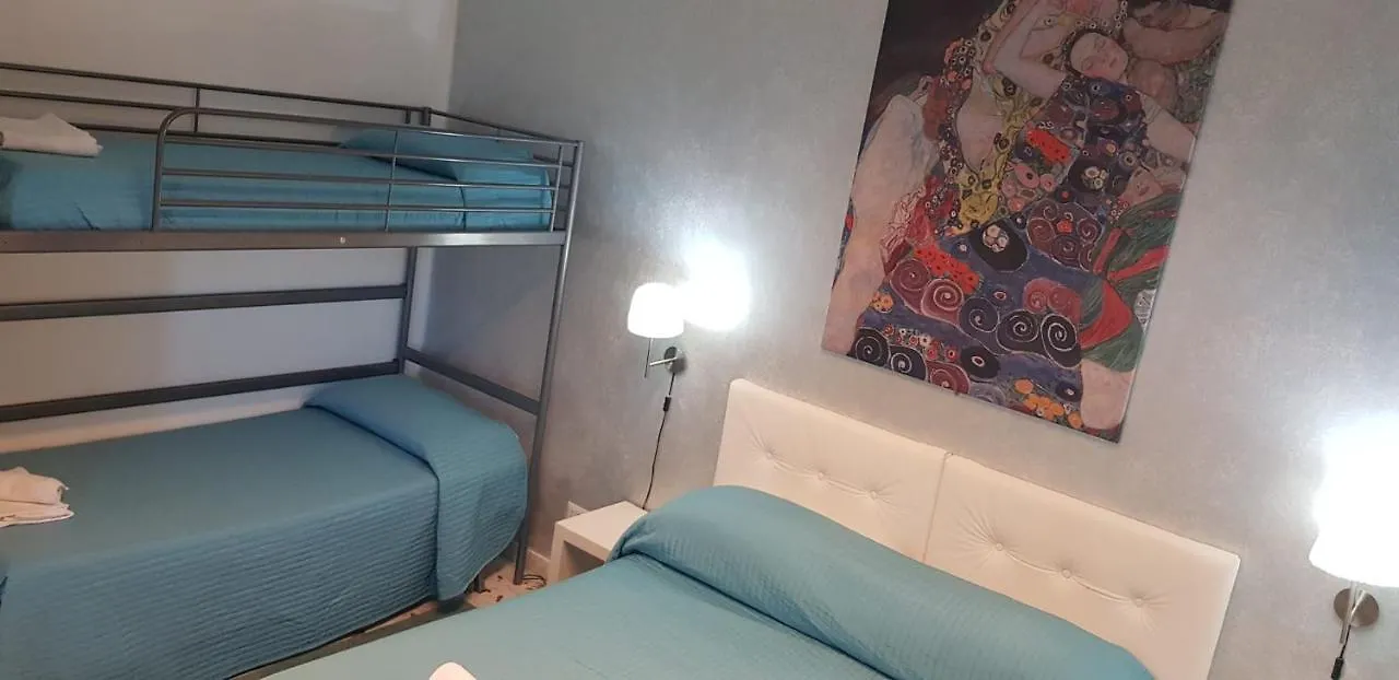 Gasthaus Appia Avenue 639 Rom 2*,  Italien