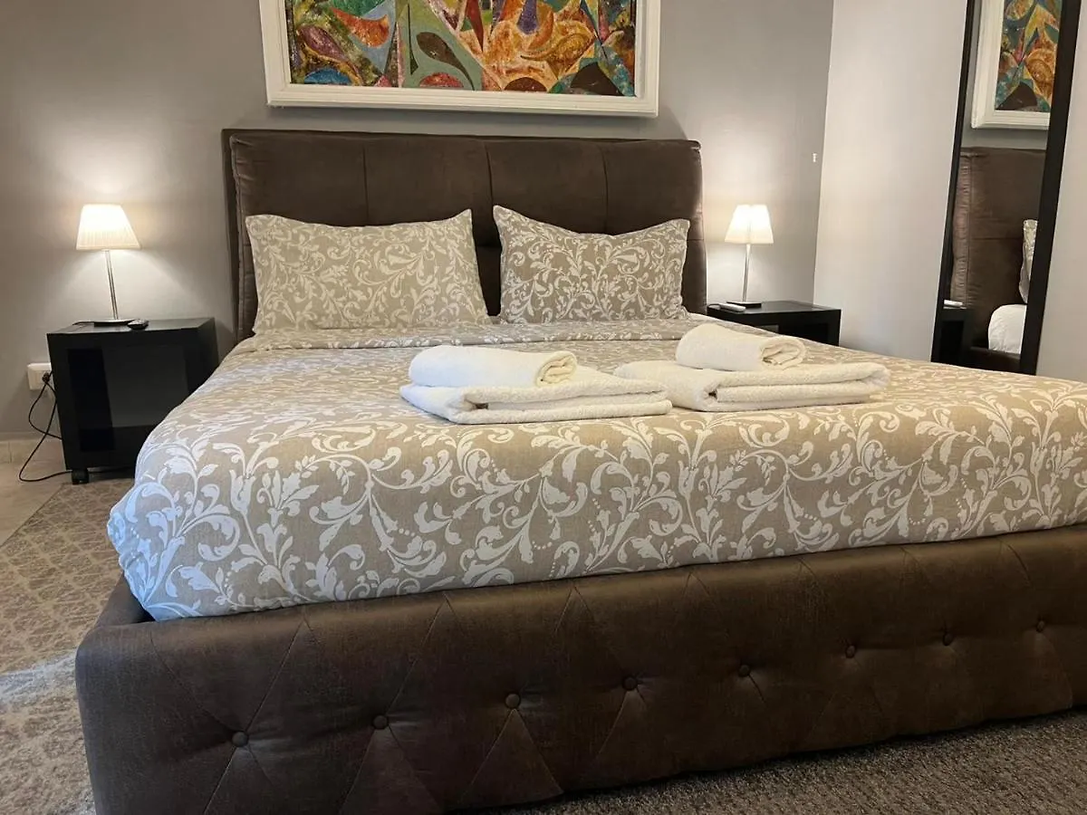 **  Appia Avenue 639 Guest House Rome Italy