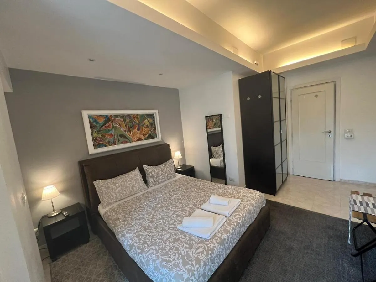 Appia Avenue 639 Guest House Rome Italy