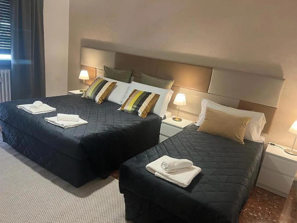 Appia Avenue 639 Guest House Rome 2*,  Italy