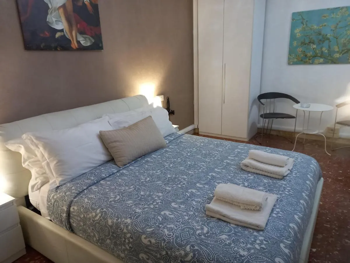 Appia Avenue 639 Guest House Rome 2*,